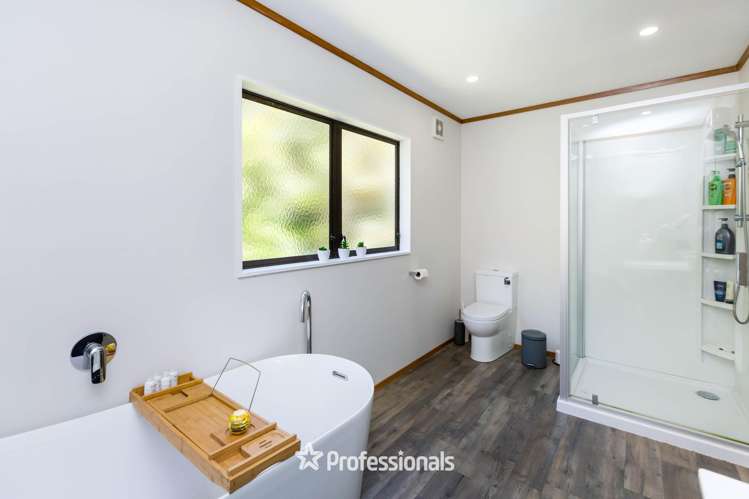 8 King Charles Drive Kingsley Heights_25