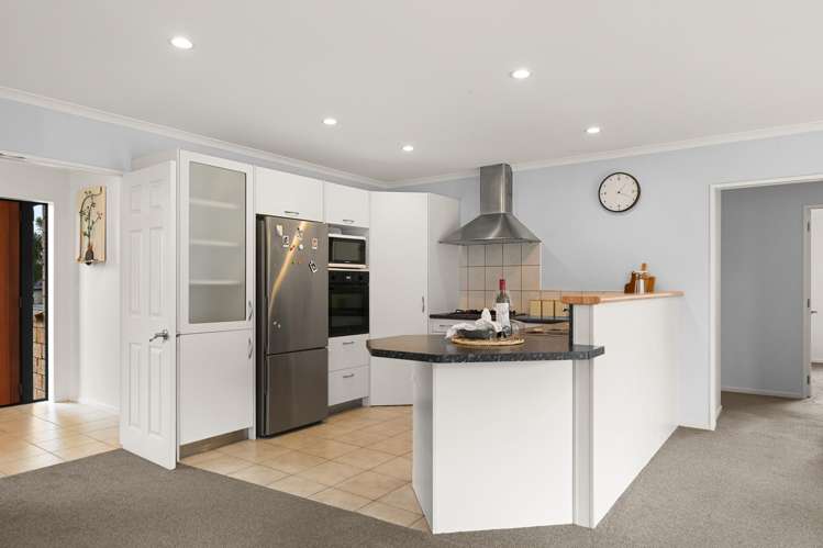 72 Wiltshire Drive Huntington_3