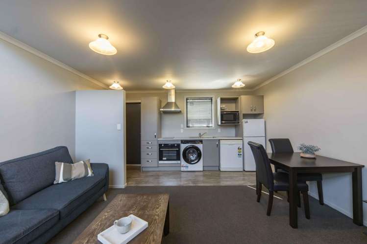 18B Charlemont Street Hamilton Central_2