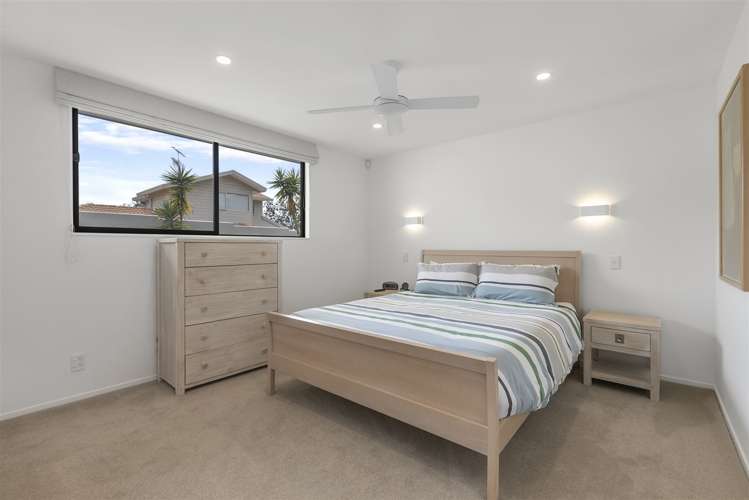 2/2a Frieston Road Milford_9