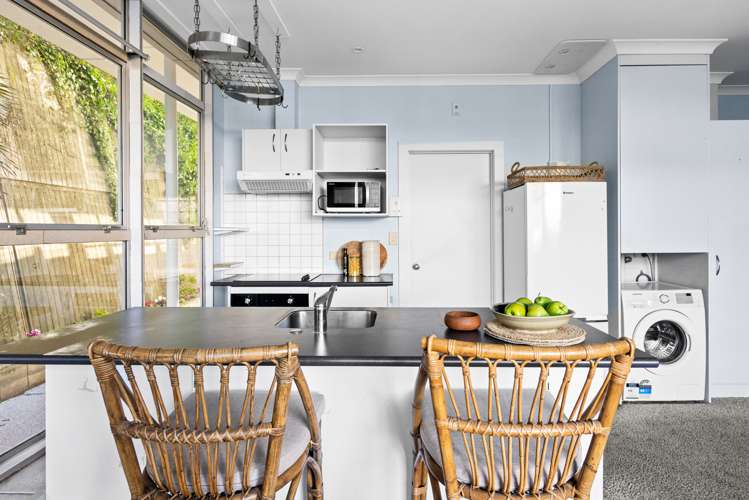 Ga/3 Shakespeare Road Napier South_8