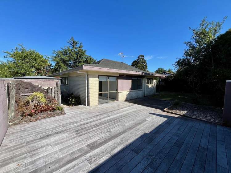 2/24 Beaumaris Way Conifer Grove_17