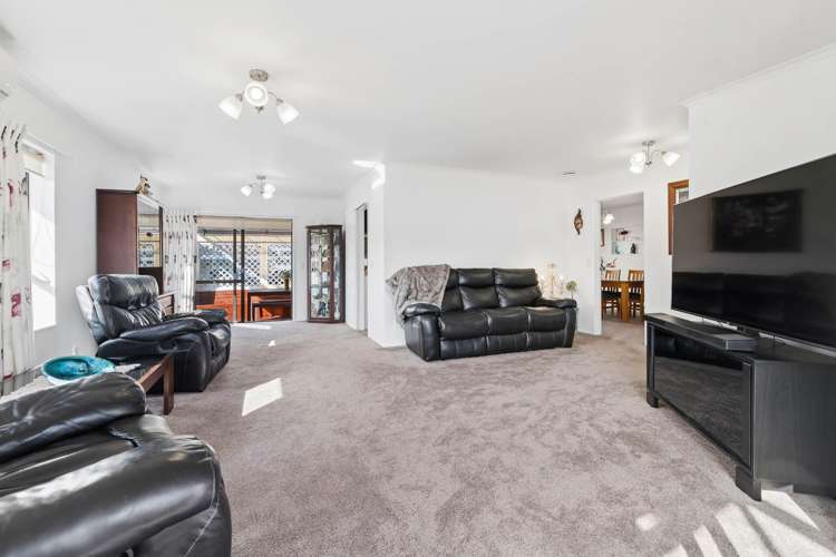 28 Booralee Avenue Botany Downs_14