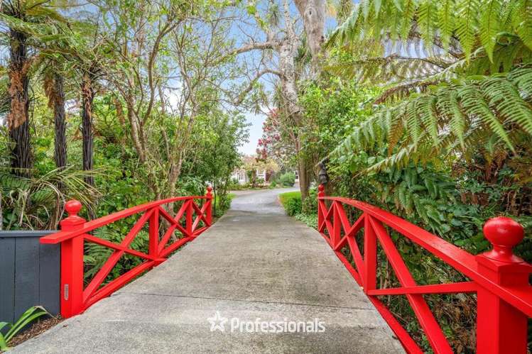 8 Willoughby Street Woburn_24