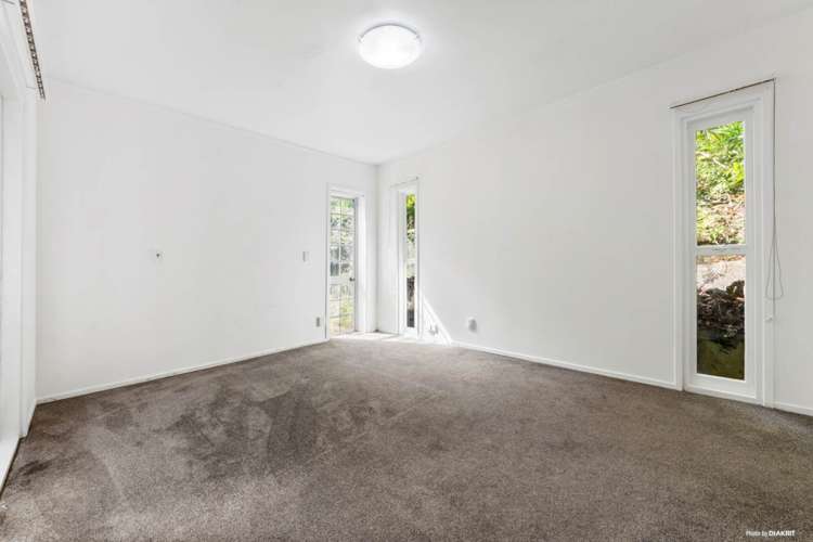 121 Lynbrooke Avenue Blockhouse Bay_11