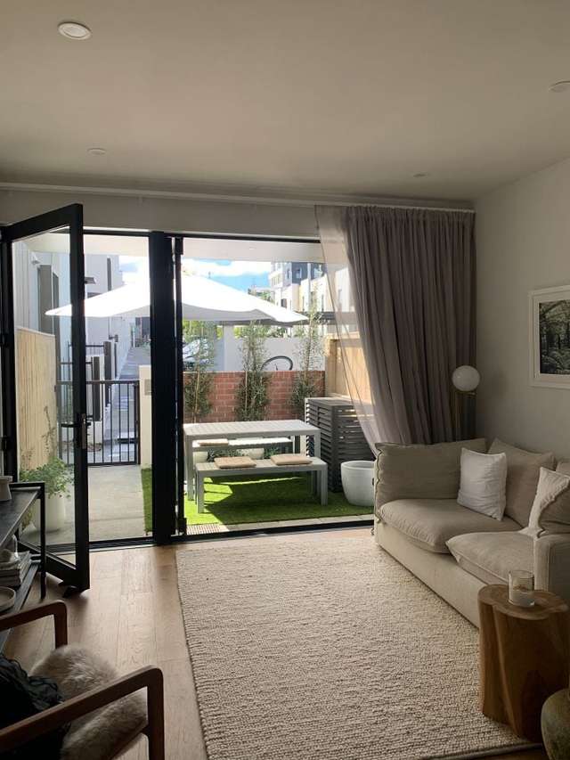 Modern 2BR townhouse in Grey Lynn