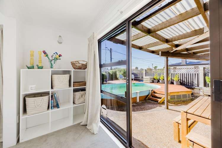 8 Corbett Place Onekawa_12