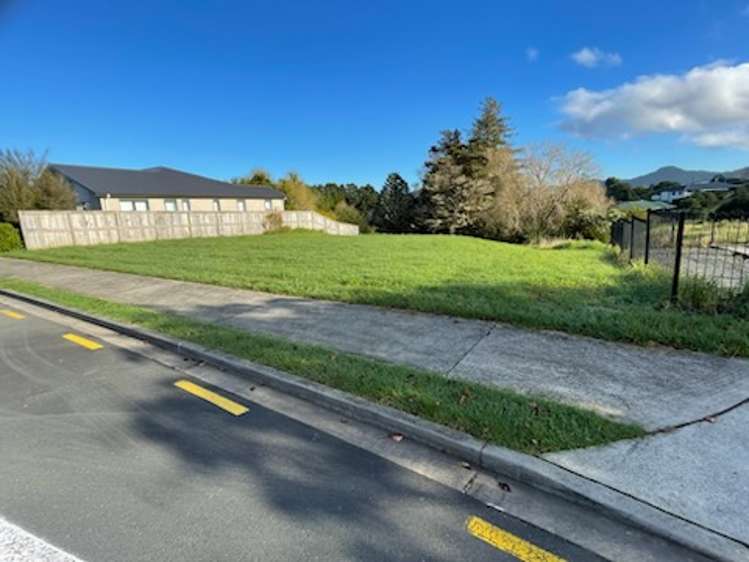 4 Alfred Peter Crescent Warkworth_3