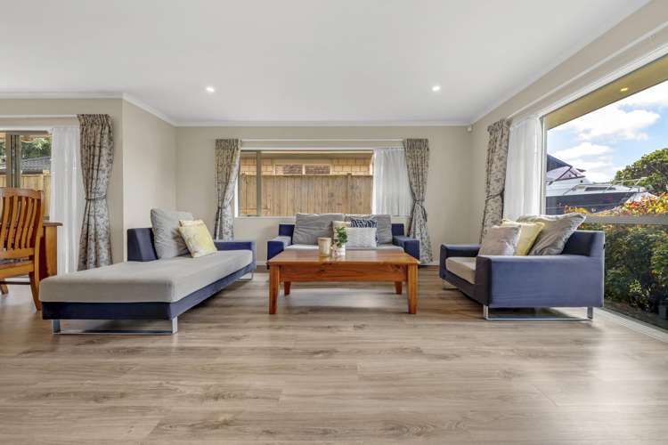 21 Speyside Crescent Flat Bush_7