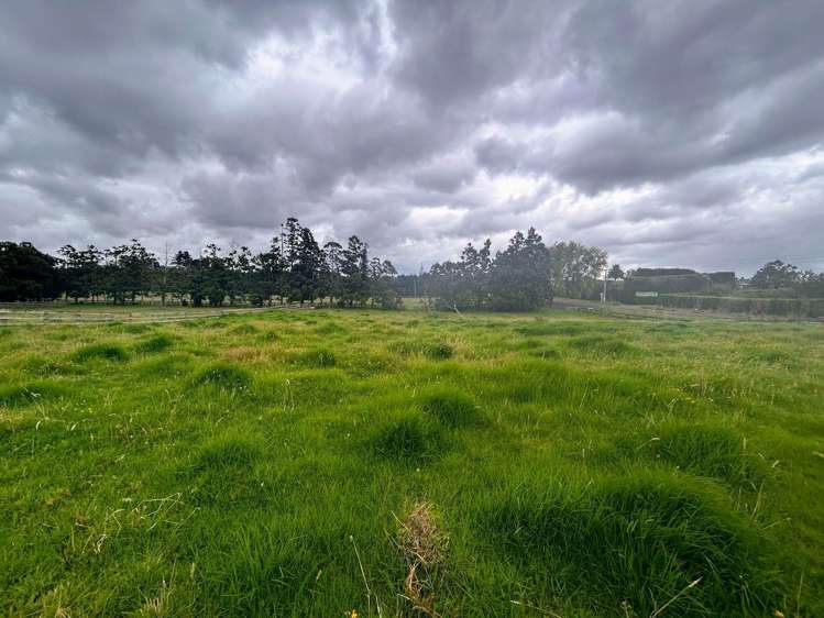 319 Glenbrook Beach Road Glenbrook_11