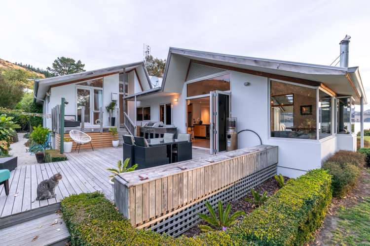 425 Marine Drive Charteris Bay_13