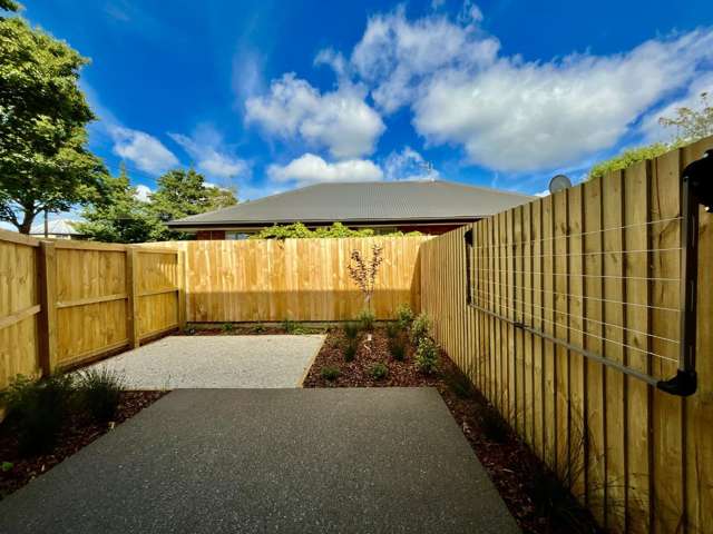 2/113 Poulson Street 1380_2