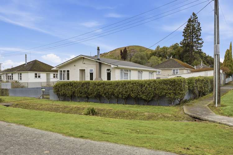 4 Station Road Hunterville_13