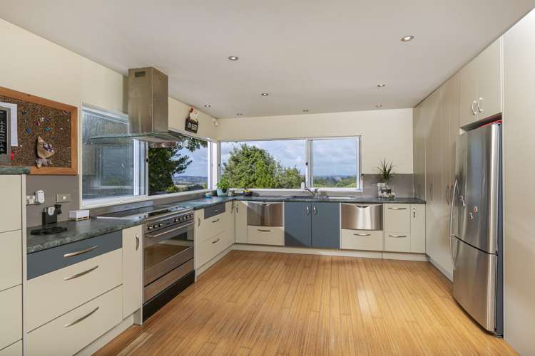 335 Ridge Road Paremoremo_6