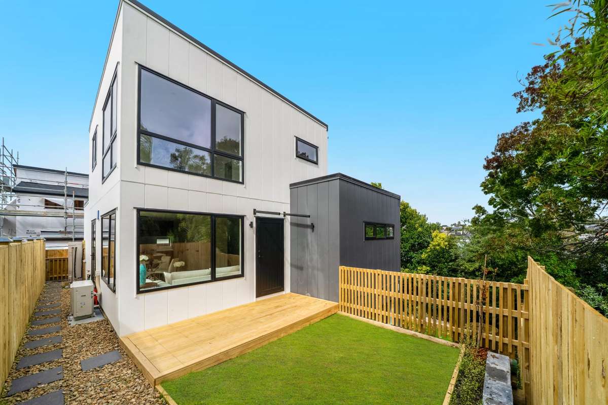 6a/16E Dallinghoe Crescent_0