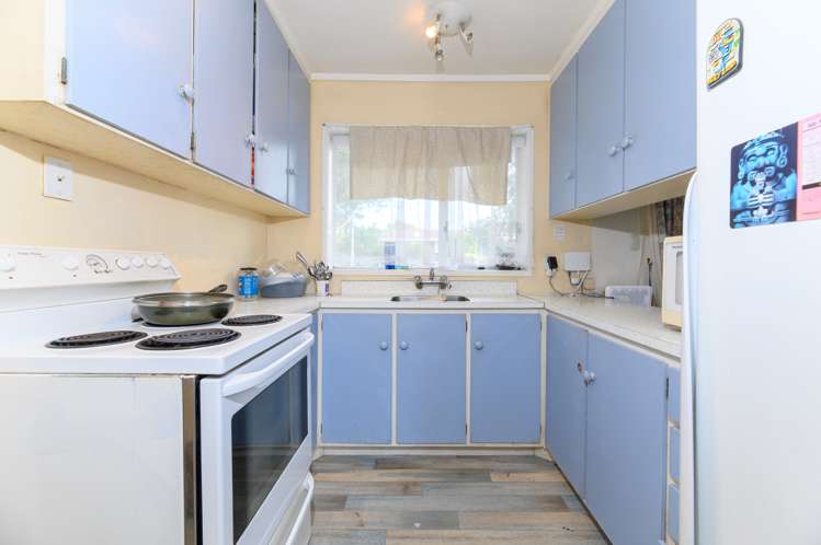 2/6 Landseer Place Blockhouse Bay_6