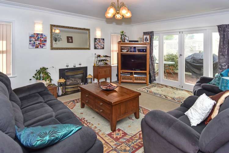1/22 Grove Road Papakura_5