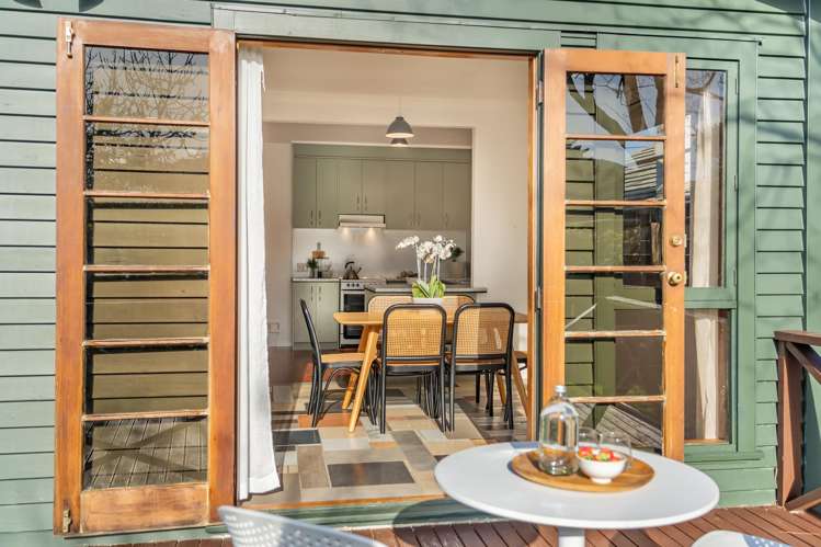 53 Palmer Crescent Silverstream_18