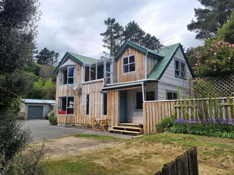 8 Hillcroft Road_2
