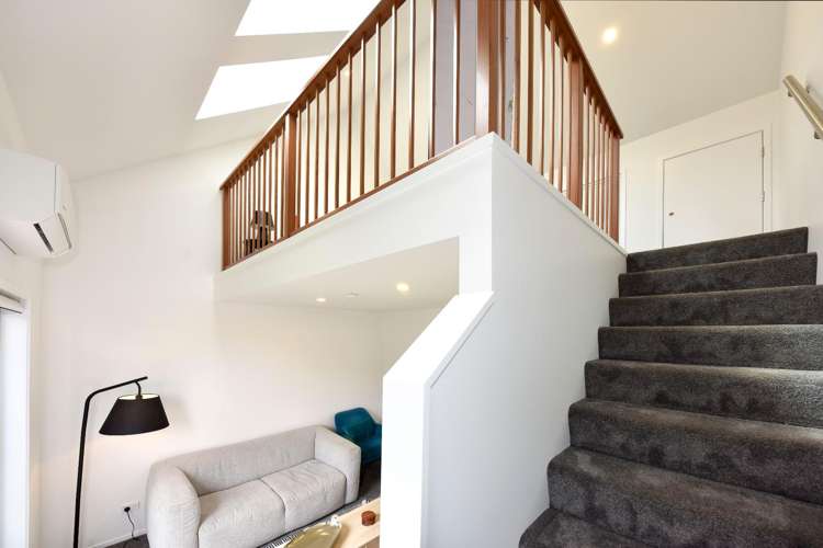  9/19 Winchester Street Merivale_14