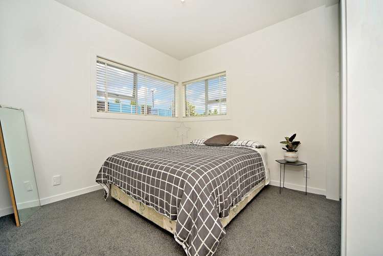 27 Fairlands Avenue Waterview_9