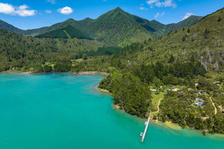 1 Nydia Bay Pelorus Sound_16