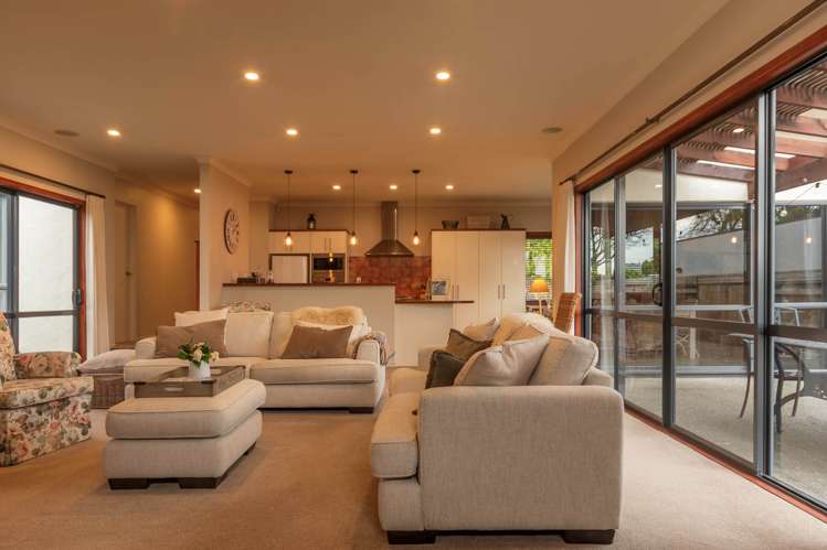 63 Rowesdale Drive Ohauiti_5