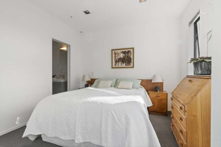 B406/525 East Coast Road Browns Bay_12