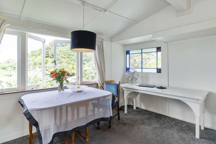 21 Beatty Parade Surfdale_10