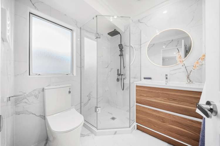 34 Franshell Crescent East Tamaki_17