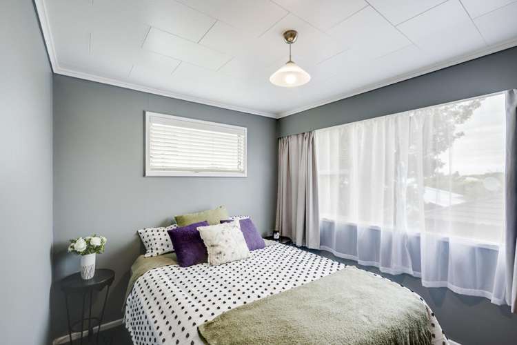 26 Surrey Street Taradale_14