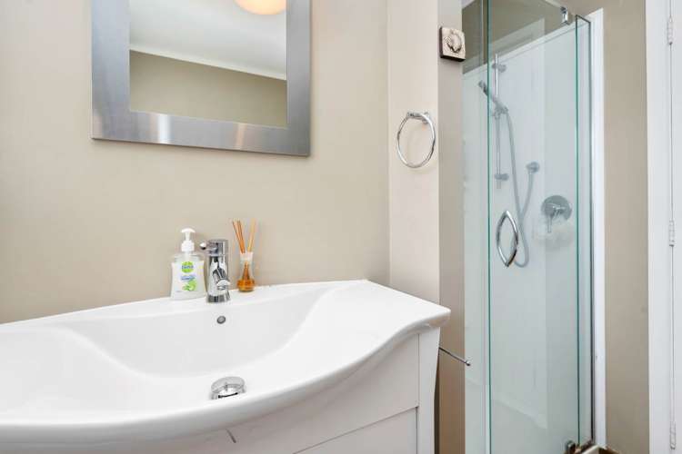 8 Sherwood Road Onerahi_11