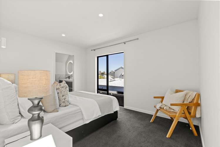 2/6 Meadow Street Papanui_11