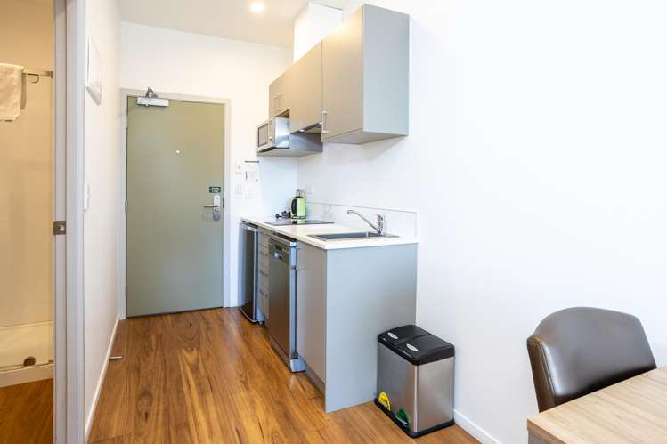 302/32 Red Oaks Drive Frankton_12