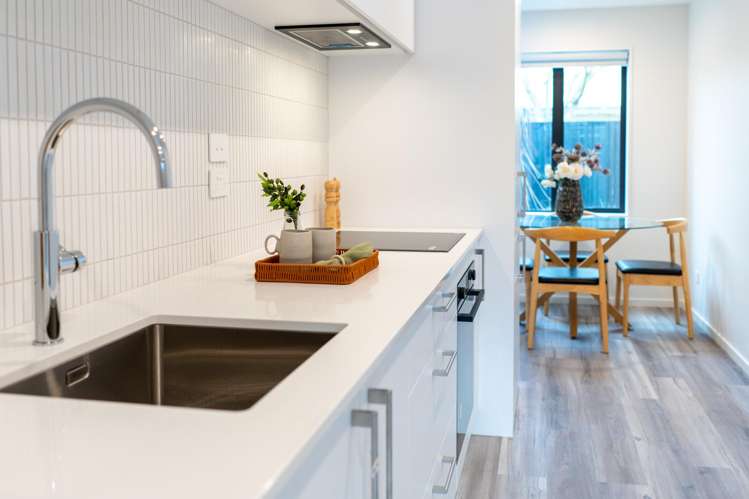 4/99 King Street Sydenham_8