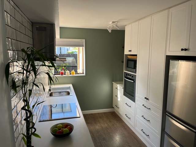 2/61 St Albans Street St Albans_3