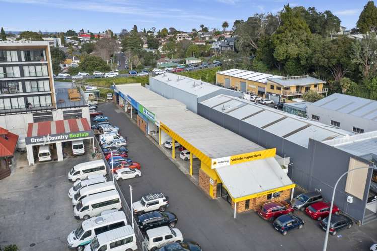 Unit 1, 108 Third Avenue_0