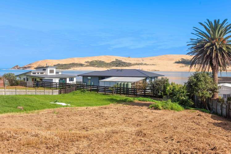 63 Fairlie Crescent_3