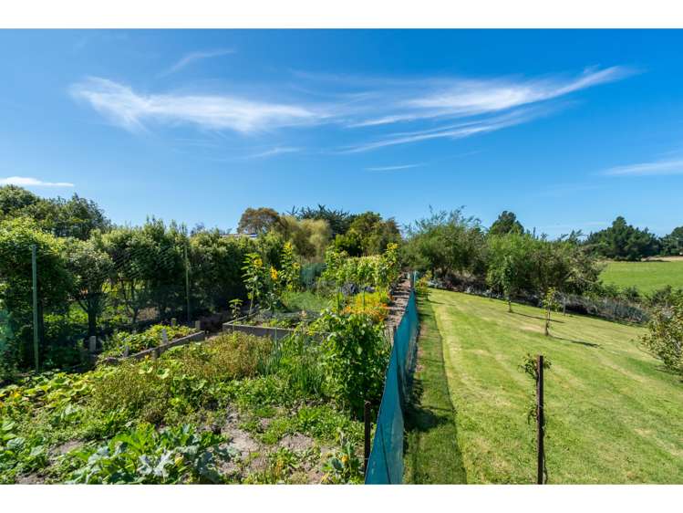 14 Kennard Crescent Karitane_21