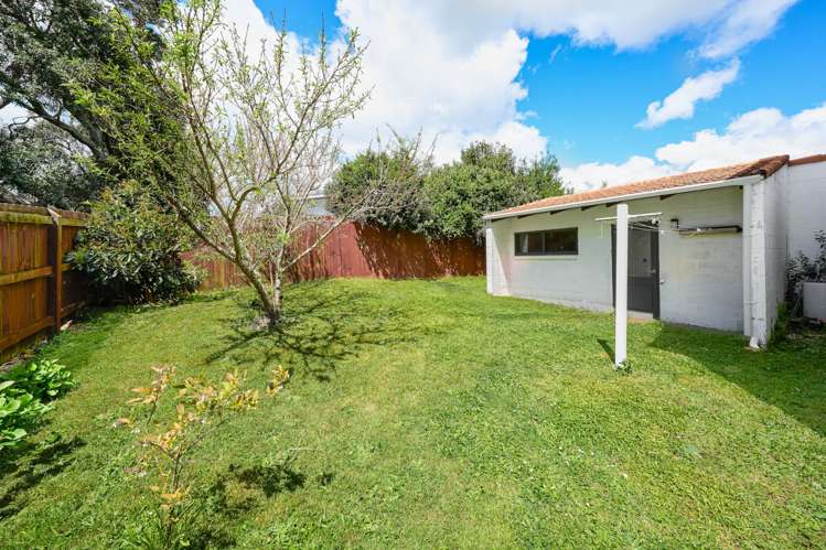 1/21 Brook Street Milford_24