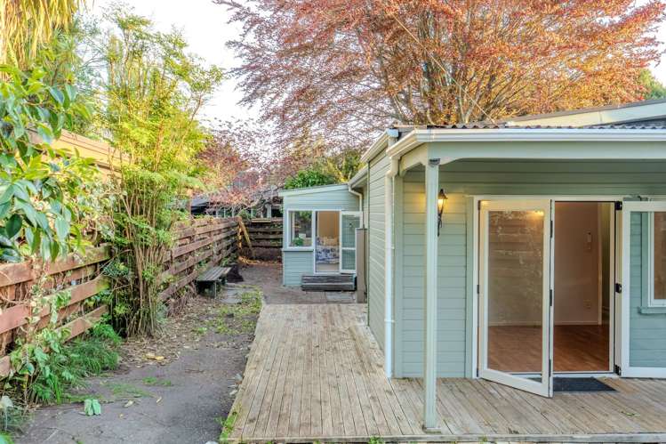 17 MacFarlane Street Hamilton East_16