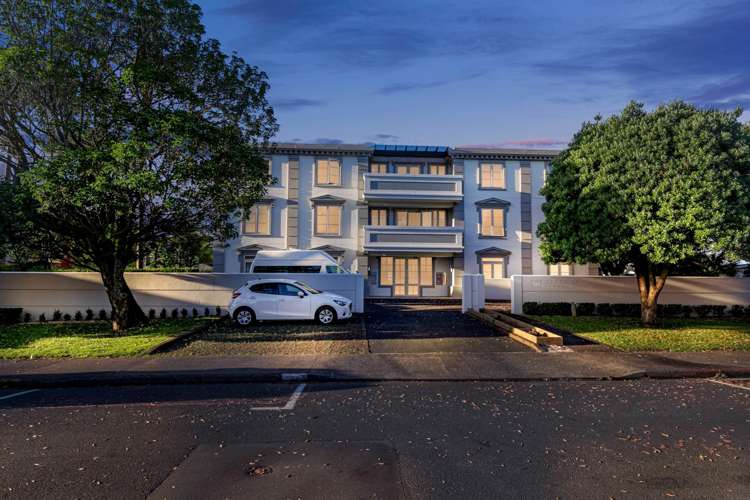 14/8 Sidmouth Street Mairangi Bay_30