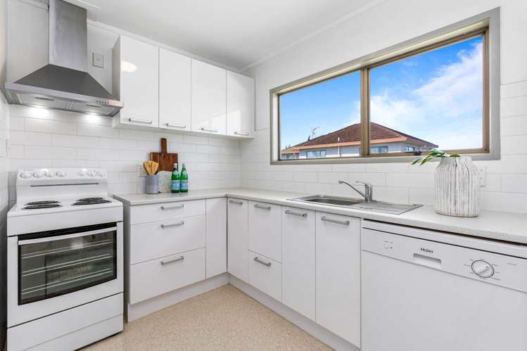 181 Hobsonville Road Hobsonville_6