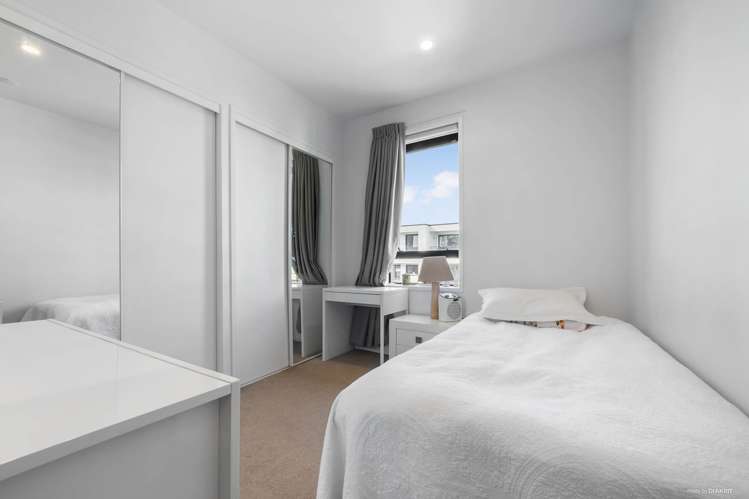 207/77 Hobsonville Point Road Hobsonville_5