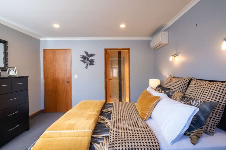 300 Nottingley Road Frimley_14