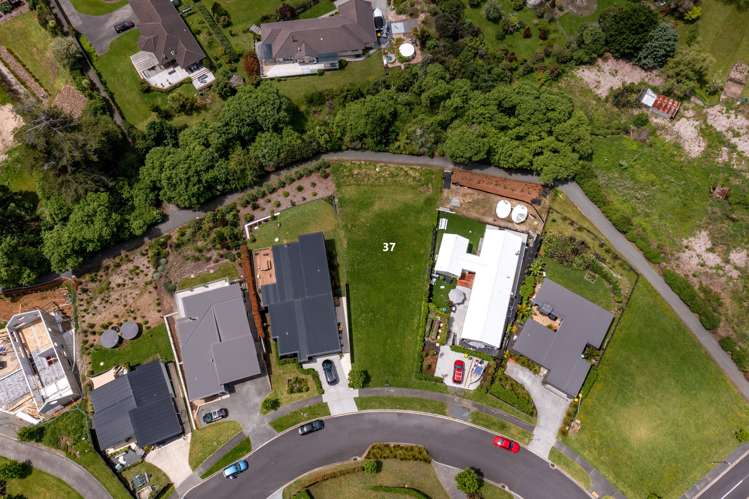 37 Laly Haddon Place Matakana_2