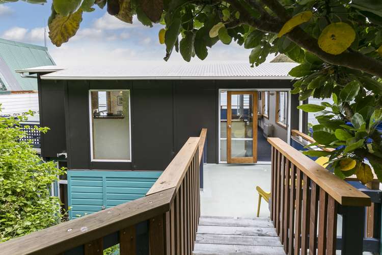 32 Owhiro Bay Parade Owhiro Bay_18