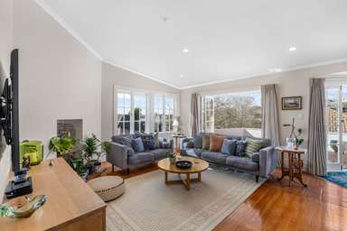 111 Bassett Road_3