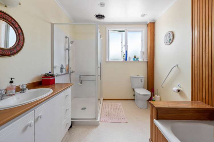 118 Golf Road Taumarunui_12