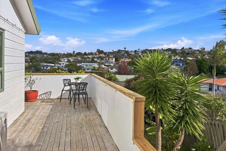 4b Knott Road Stanmore Bay_7